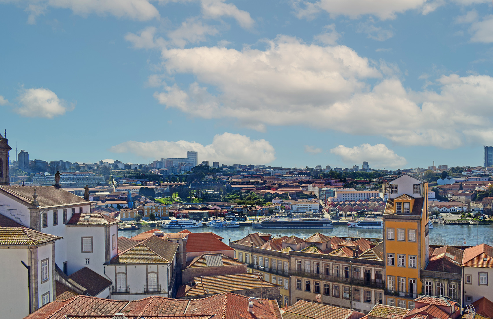 Vista do Hospital de São Francisco do Porto