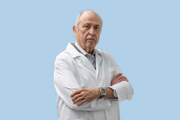 Dr. António Alves